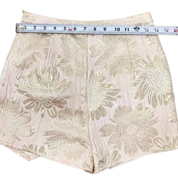 NWT Superdown Metallic Floral Brocade Skort Shorts Pastel Pink S Dressy Trendy - Picture 10 of 11